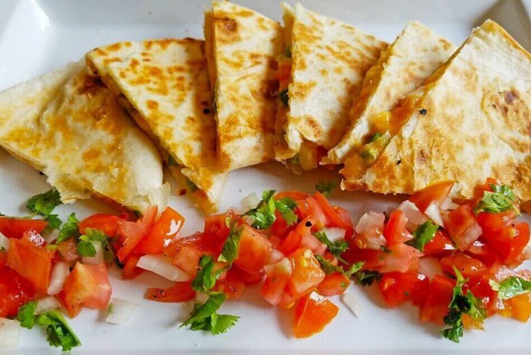 Grill Up a Delightful Veggie Quesadilla in Minutes!